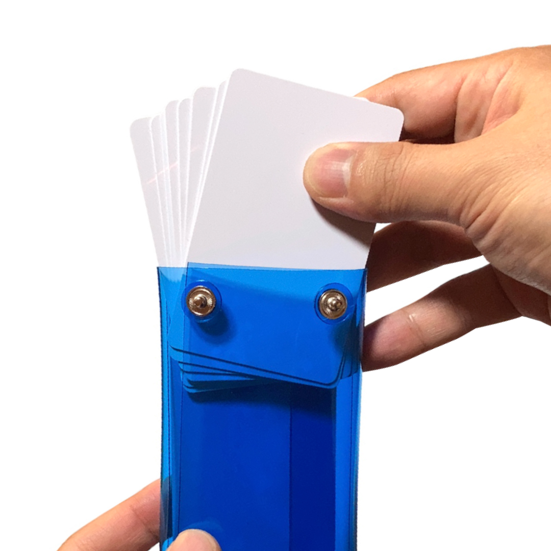 クリアPVCカードケース キャッシュレス派ミニマリスト向け 使用イメージ