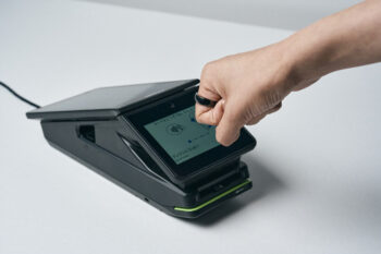 指輪でタッチ決済|財布はなんでもいい方へ