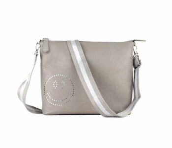 スマイル ホリゾンタルポシェット Mサイズ 1331｜サロンドアルファードより