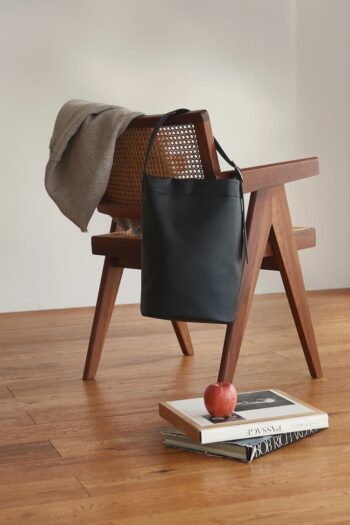 Apple 2Way Tote Bag|LOVST TOKYOより