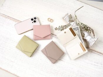 ラフィネ ボックス小銭入れ二つ折り財布|micより