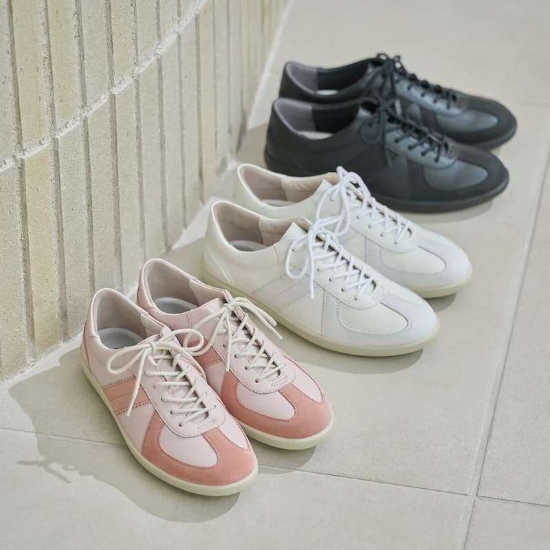 アキレス・ソルボ 　スニーカー