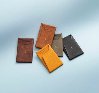 プエブロ 名刺入れ “リスカム 1.0”｜メンズレザーストアより