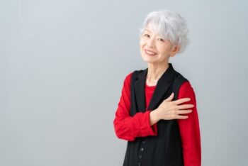 女性　70代　80代　シニア　イメージ