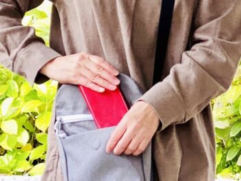 財布　私服　どこに入れる