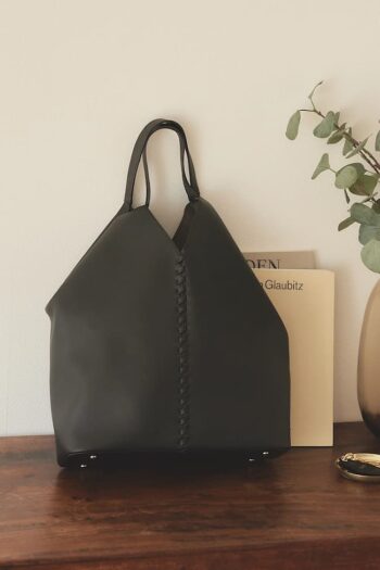Grape Vine Tote Bag|LOVST TOKYOより