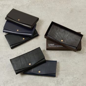 ブライドルレザーを使用したほぼ一万円札サイズの薄く小さい長財布　Slim-008br _ Bridle｜com-onoより