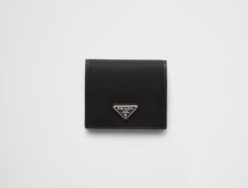 Re-Nylon 財布｜プラダより
