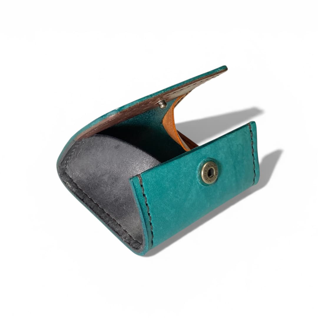 ボックスコインケース マヤショルダー TBNO 据え置き画像 左側