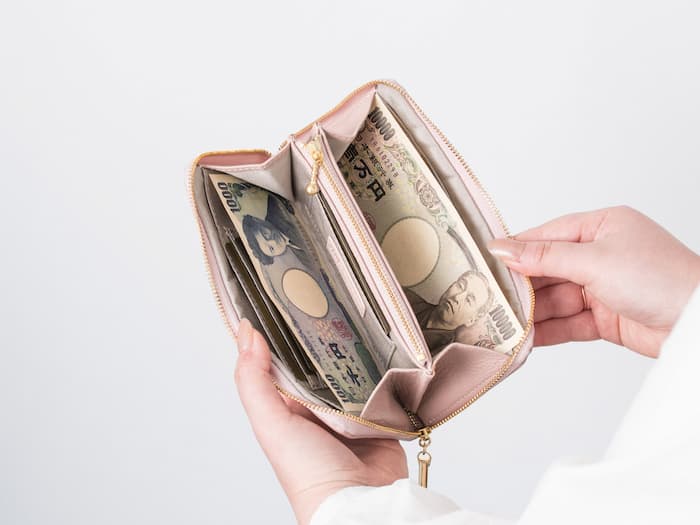 長財布 小さめ レディース ブランド