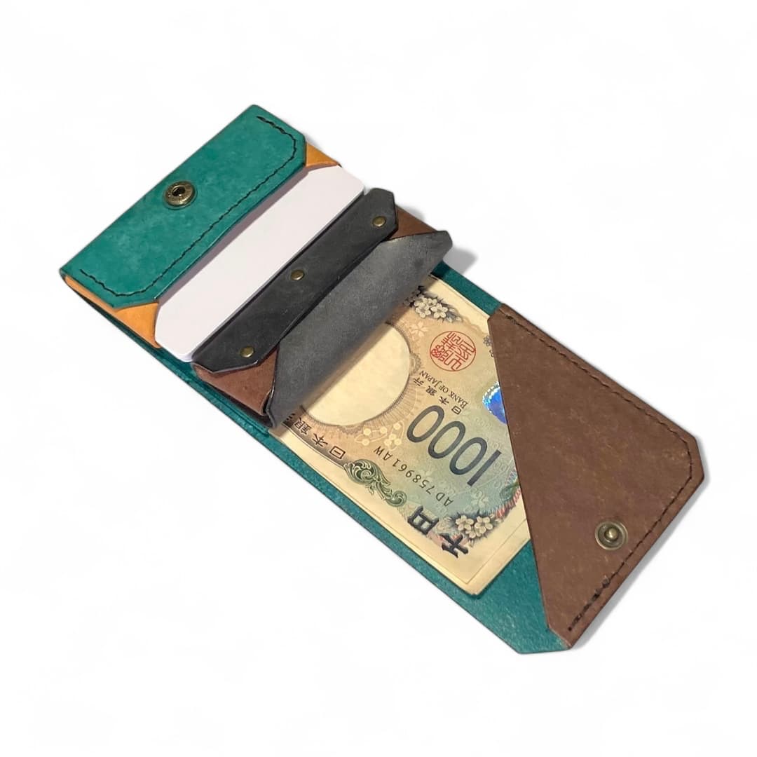 お札を折らないミニマリスト財布 ハンドメイドの革財布 財布の個人ブランド RYOTA MIYAGI