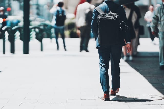 ビジネスリュック ダサい