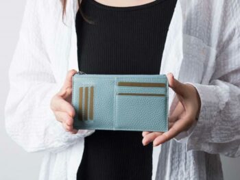 お札を折らないフラグメントケース