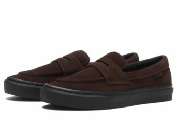 スニーカーローファーも話題のVANS