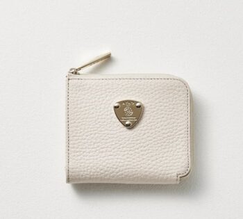 ホワイト レディースに人気の財布の色