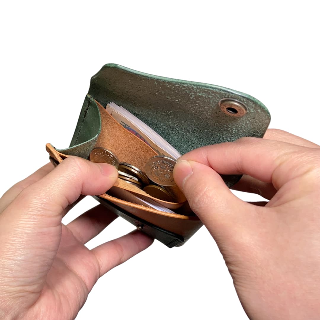 ダークグリーン キャメル クロスフラップミニウォレット コインポケット