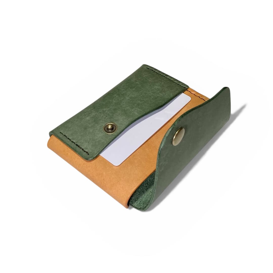 ダークグリーン キャメル クロスフラップミニウォレット メイン